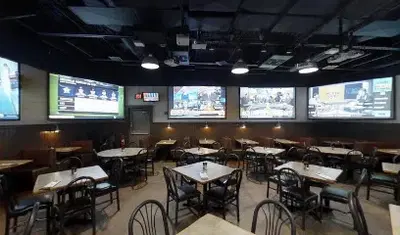 Uccello's Ristorante- Standale