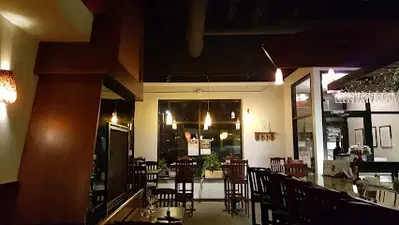 Cravings Wine Bar & Grille