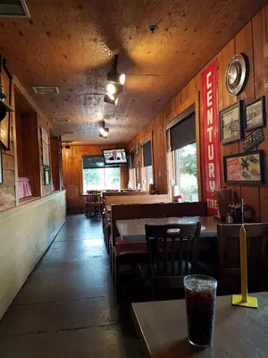 Famous Dave's Bar-B-Que