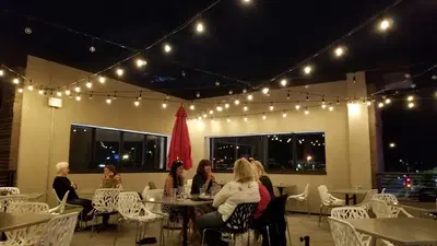 CRAVE American Kitchen & Sushi Bar (The Shoppes at Arbor Lakes - Maple Grove)
