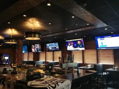 Carmine's Bar & Grille