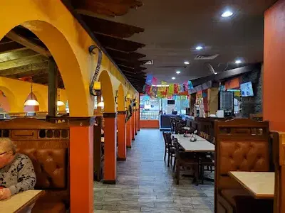 Dos Hermanos Mexican Grill & Bar