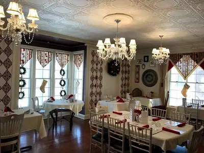The Mad Hatter Restaurant & Tea House
