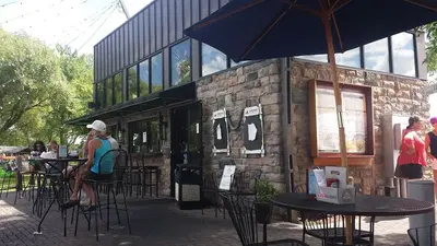 Admiral D's Waterfront Tavern