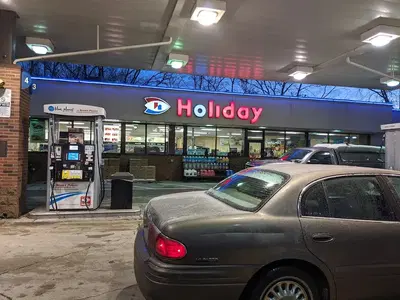 Holiday Stationstores