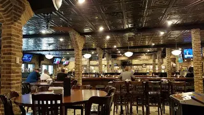Lucky's 13 Pub