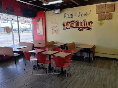Piwi's Pizza, Wings & More