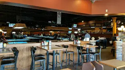 Two Stooges Sports Bar & Grill