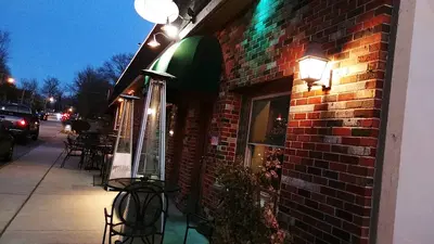 612 Kitchen & Cocktails