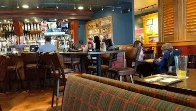 Red Robin Gourmet Burgers and Brews