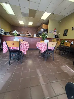 Pizzarelli’s Pizzeria