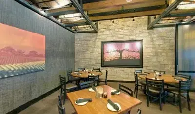 Cooper's Hawk Winery & Restaurants