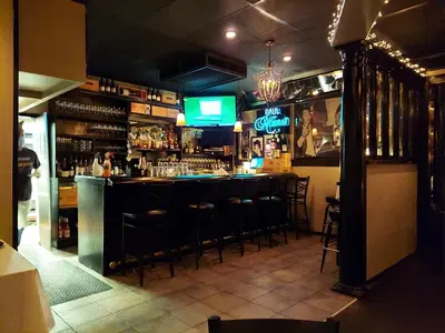 Paul Manno's Restaurant