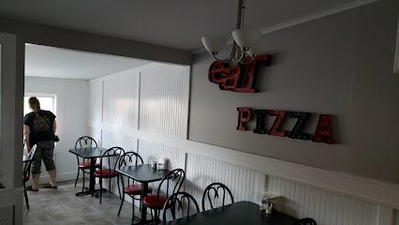 Mama Mel's Pizzeria
