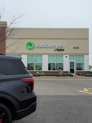 Wahlburgers @ Hy-Vee
