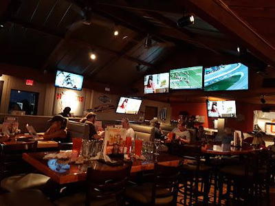Hooters
