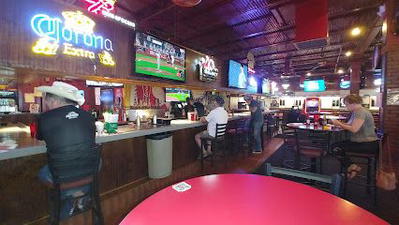 Hotshots Sports Bar & Grill