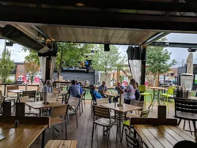 Chicken N Pickle - Kansas City