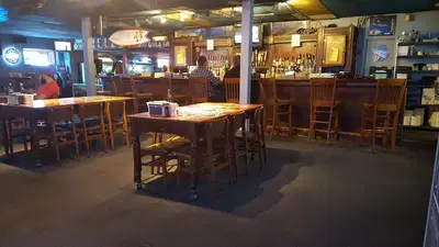 Helen's JAD Bar & Grill