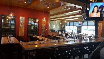 Old Chicago Pizza + Taproom