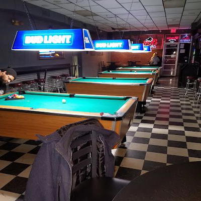 Peppermill Lounge South