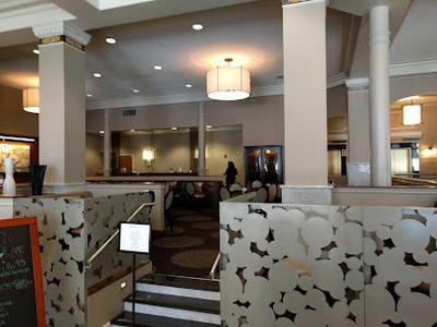 400 Olive Bar & Grill