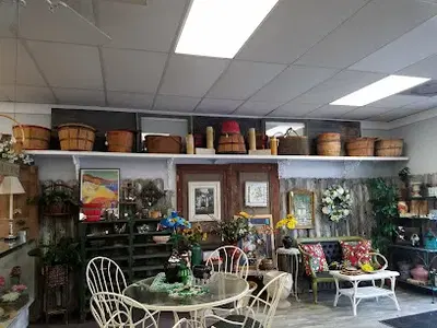 Tara's Cafe and Malt Shop
