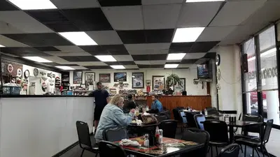 Louis' Grille