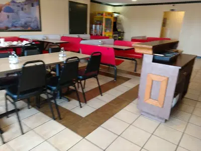 Mr D's Pizza Palace