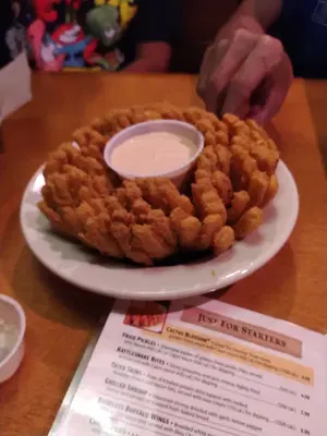 Charlie Brown's Bar & Grill