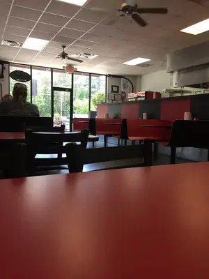 Annie's Fish & Fixin's