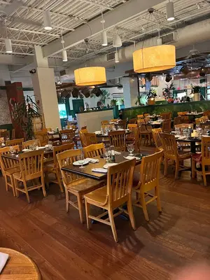 a’Verde Cocina + Tequila Library