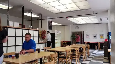 Bob's Grill & Cafe