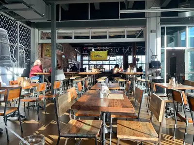 Blatt Beer & Table