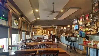 Stella's Bar & Grill