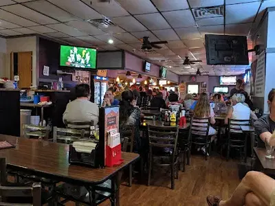 Dinkers Bar and Grill