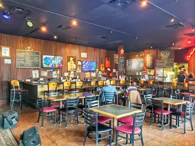 The Hopper Pub and Pizzeria