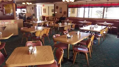 Los Compadres Restaurant