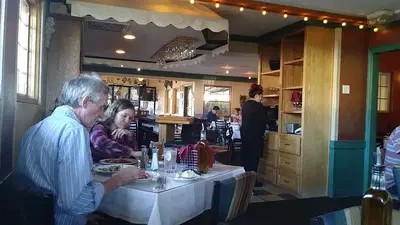 Paisano's Italian Restaurant