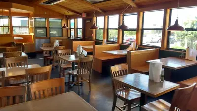 Fuddruckers