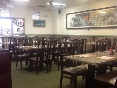 Guang Dong Chinese Restaurant