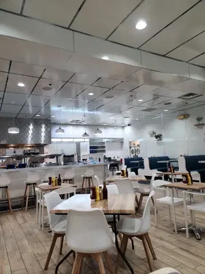 Upscale Burgers & Shakes