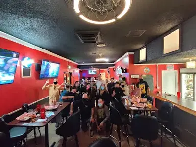 Chica's Bar