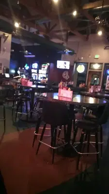 Bully's Sports Bar & Grill