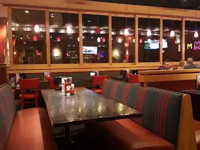 Red Robin Gourmet Burgers and Brews