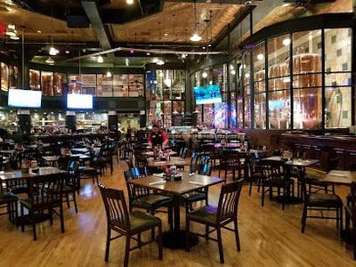 Triple 7 Restaurant and Microbrewery