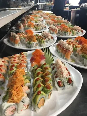 2 Tha Joint Sushi