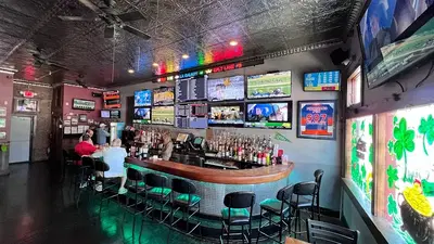 FINNEGANS PUB