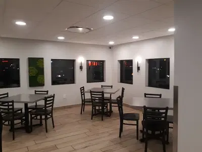 Tom's Restaurant - Home of the Souvlaki ®