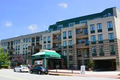 Inn At Great Neck